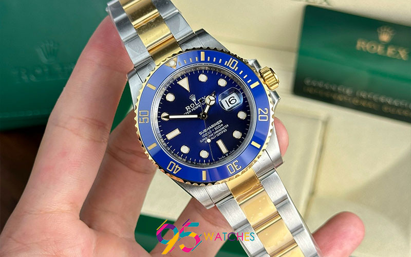 Đồng hồ Rolex Submariner Replica 1:1 Demi Gold Blue với viền xanh ấn tượng