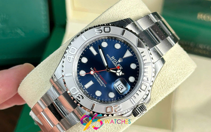 Đồng hồ Rolex Yacht Master Replica 1:1 với mặt số xanh dương nổi bật, một lựa chọn đáng cân nhắc trong tầm giá 10 triệu đồng