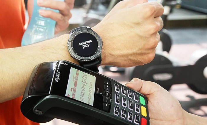 Đồng hồ Samsung Galaxy Watch 46mm phiên bản Silver