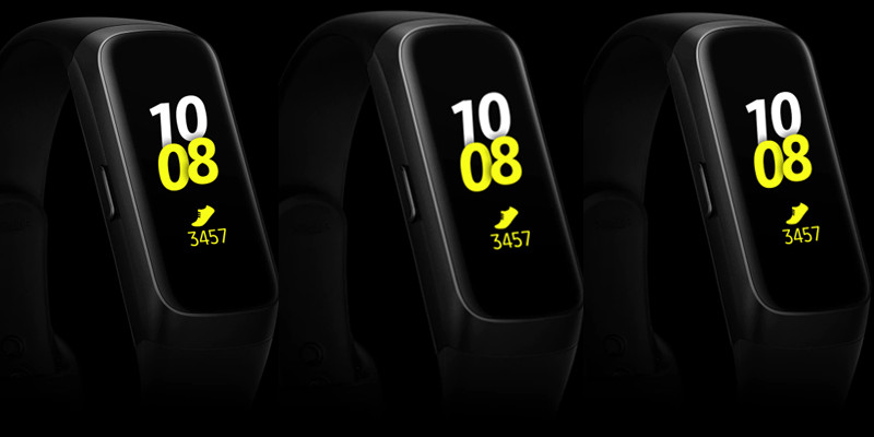 Màn hình AMOLED Full Color hiển thị thông tin rõ nét trên đồng hồ thông minh Samsung Gear Fit.