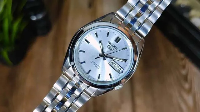 Seiko 5 Dress - mẫu đồng hồ chính hãng tinh tế cho mọi dịp