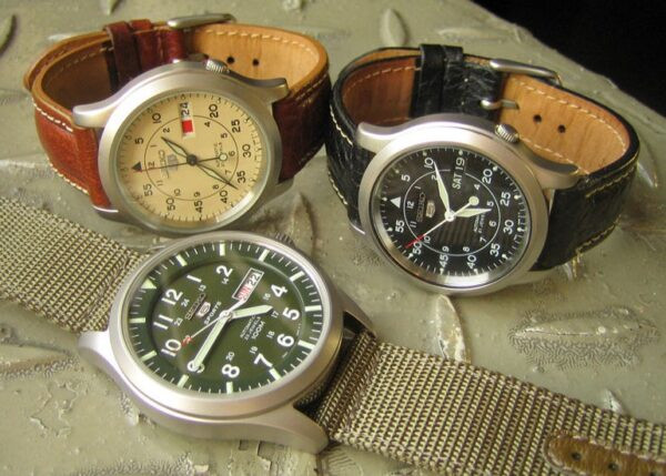 Thiết kế mạnh mẽ và bền bỉ của đồng hồ Seiko 5 Automatic 21 Jewels