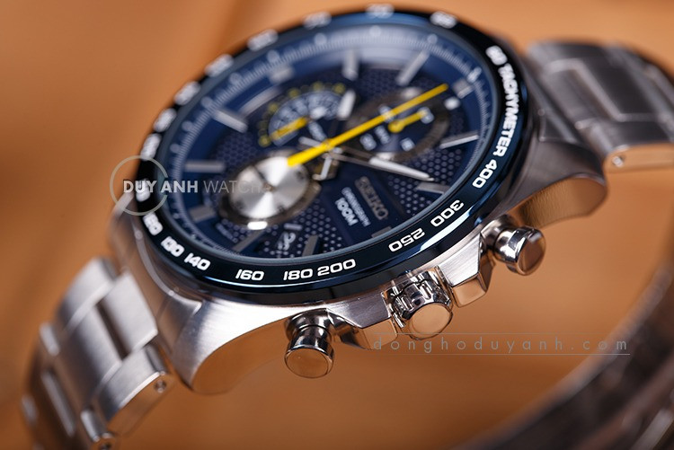 Mẫu đồng hồ nam Seiko Quartz Chronograph chính hãng, phong cách thể thao và tiện lợi.