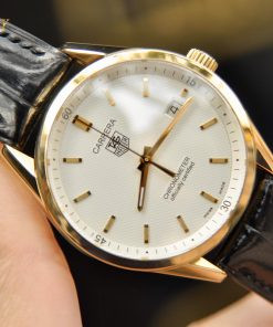 Đồng hồ Tag Heuer Carrera cũ automatic vàng khối 18k, hình ảnh minh họa cho việc bán đồng hồ Tag Heuer cũ tại các cửa hàng uy tín.