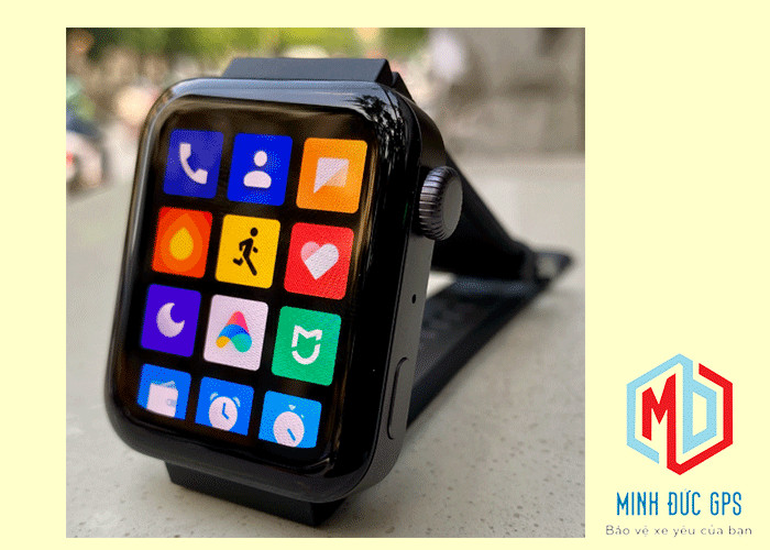 Đồng hồ thông minh có SIM Xiaomi theo dõi hoạt động thể chất, hiển thị chỉ số sức khỏe và bài tập.