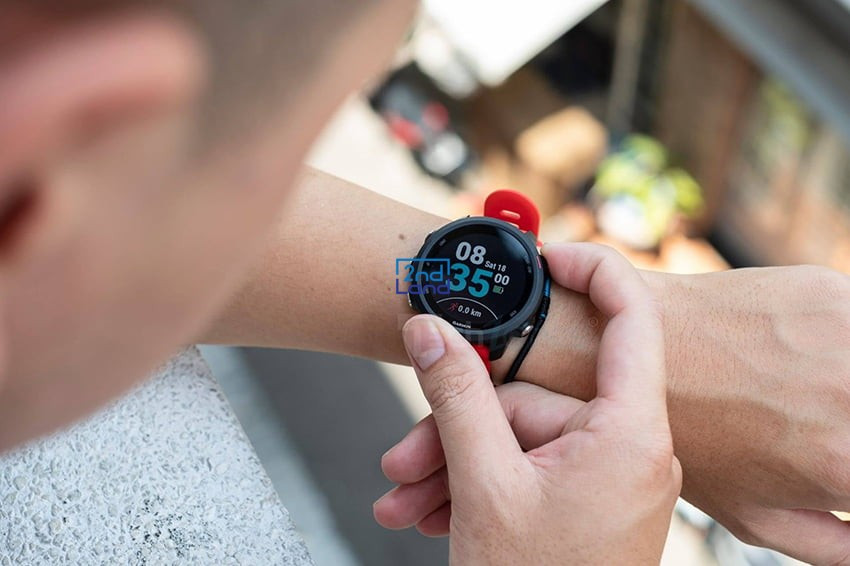 Đồng hồ thông minh Garmin cũ giá rẻ cho người chơi thể thao