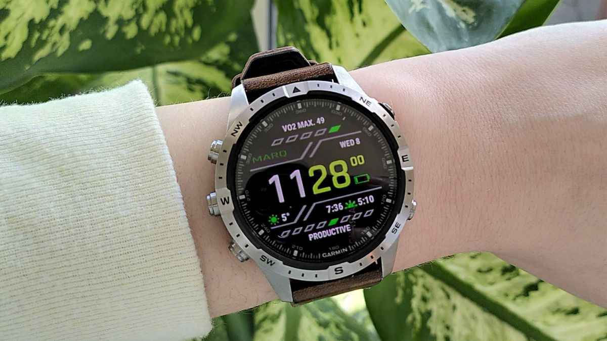 Đồng hồ thông minh cao cấp Garmin MARQ, một trong những lựa chọn hàng đầu bên cạnh đồng hồ thông minh nhất thế giới.