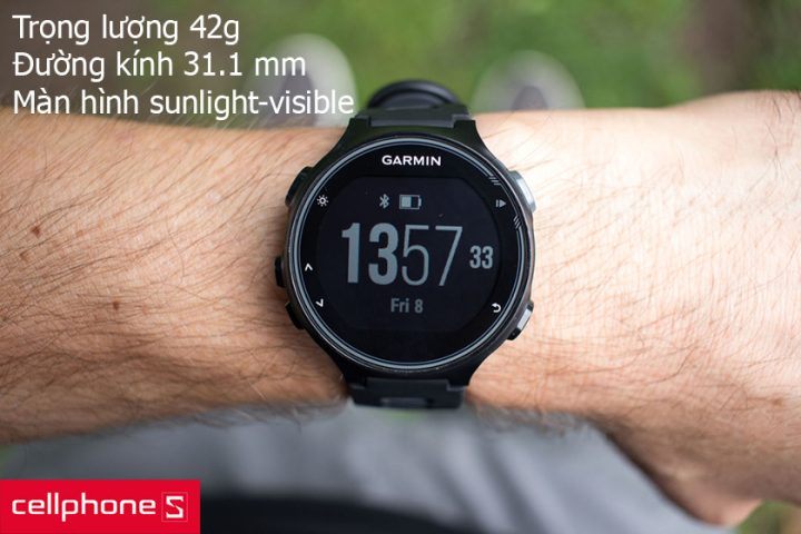 Thiết kế mỏng nhẹ của đồng hồ thông minh Garmin Forerunner 735XT với mặt kính bền bỉ