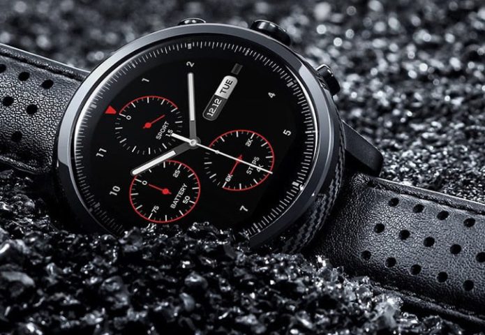 Đồng hồ thông minh Xiaomi Amazfit Stratos 2s với thiết kế mặt tròn cá tính và dây da cao cấp
