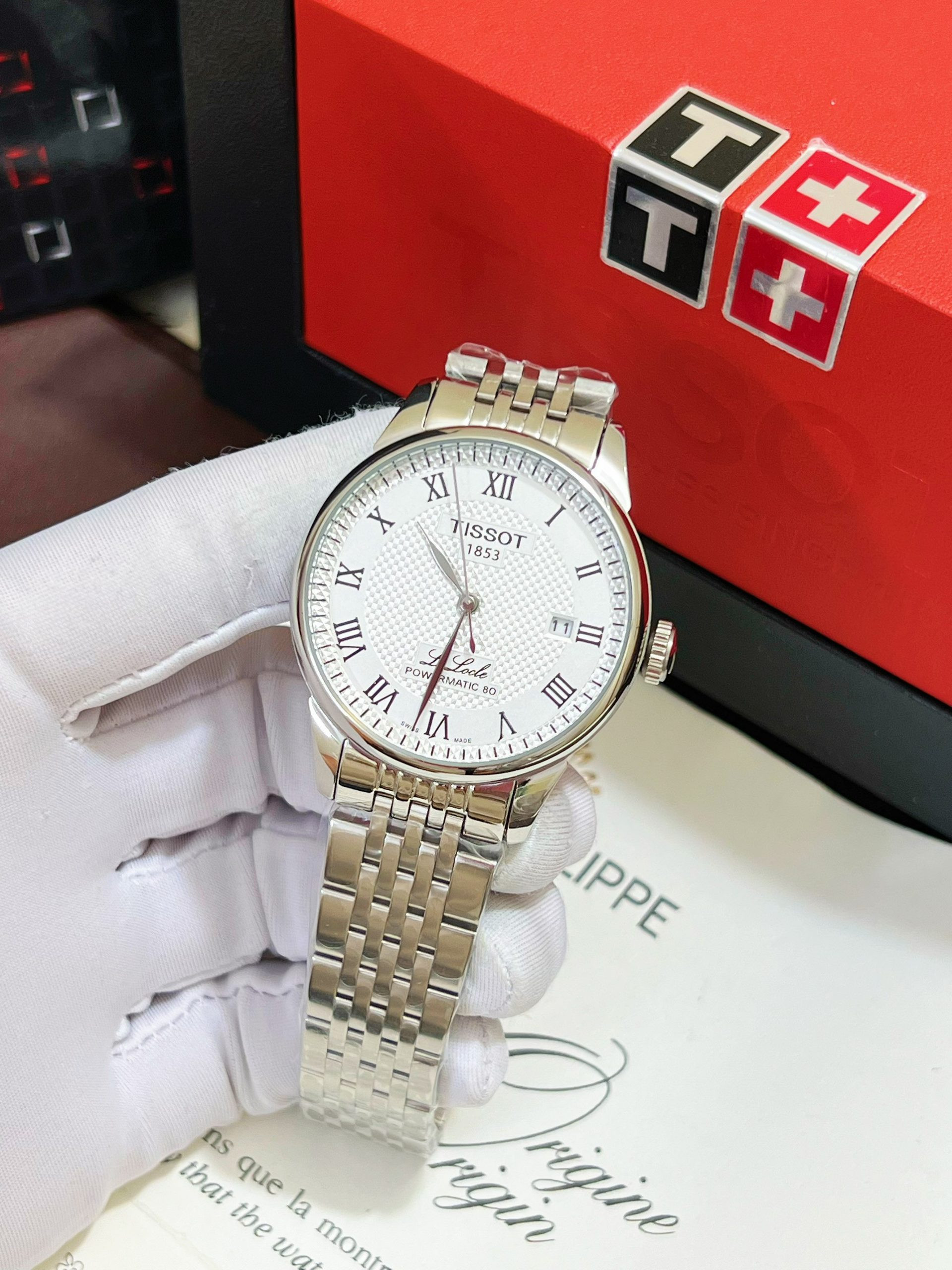 Chi tiết mặt số đồng hồ Tissot 1853 nam fake với kim và cọc số tinh xảo