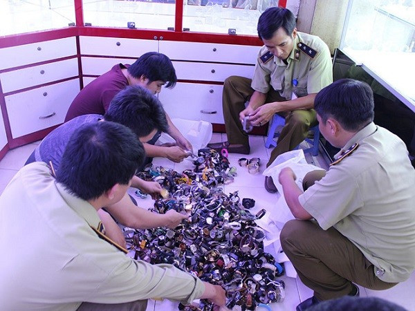 Cán cân công lý bảo vệ quyền lợi người tiêu dùng trước nạn đồng hồ Tissot fake