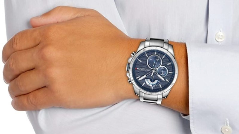 Đồng hồ Tommy Hilfiger nam với thiết kế mạnh mẽ, bền bỉ, xuất xứ từ Mỹ