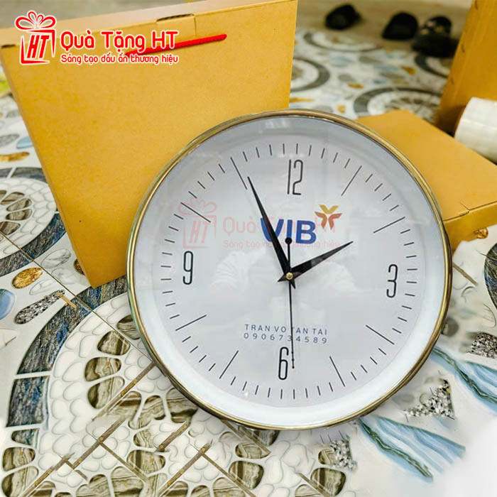 Đồng hồ treo tường 34cm vành xi vàng