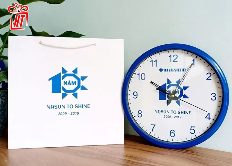 Mẫu đồng hồ treo tường in logo kỷ niệm thành lập công ty