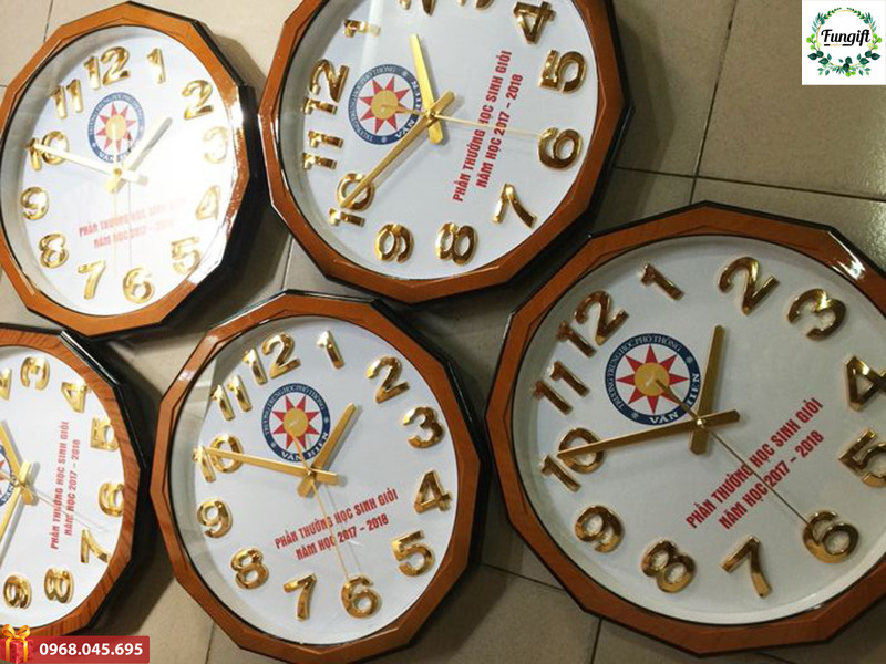 Đồng hồ treo tường in logo Hà Nội