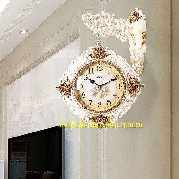 Đồng hồ treo tường trang trí phòng khách kiểu dáng hiện đại được ưa chuộng tại Quận 1