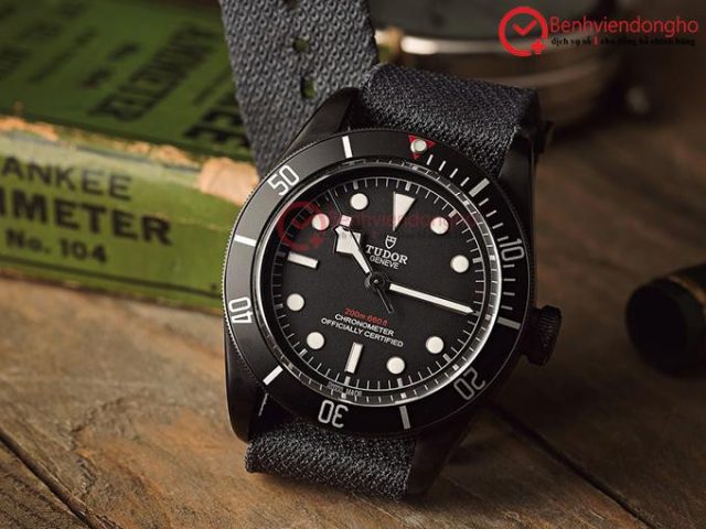 Đồng hồ Tudor ứng dụng công nghệ mạ PVD bền bỉ