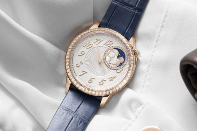 Vacheron Constantin Égérie Moon Phase, bộ sưu tập dành cho phái đẹp với chức năng lịch tuần trăng tinh xảo.