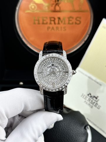 Đồng hồ Vacheron Constantin giá rẻ với thiết kế sang trọng