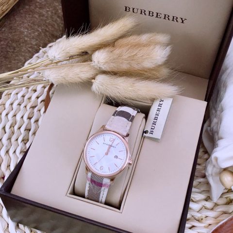 Dây Da Đồng Hồ Burberry Nữ: Biểu Tượng Phong Cách Thanh Lịch và Đẳng Cấp