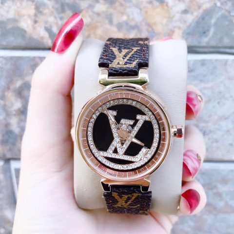 Đồng hồ đeo tay nữ Louis Vuitton: Biểu tượng của Phong cách và Đẳng cấp Vượt Thời gian