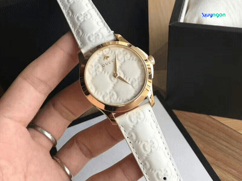 Đồng hồ lắc tay nữ Gucci G-Timeless YA126580 với họa tiết đặc trưng của hãng