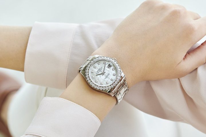 Những Mẫu Đồng Hồ Nữ Đẹp Nhất 2022: Tôn Vinh Phong Cách Và Đẳng Cấp Cùng Julius