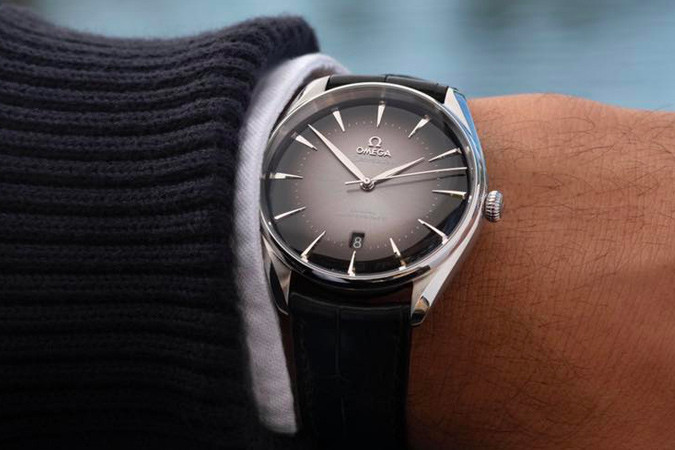 Đồng hồ cơ thanh lịch Omega De Ville, sự lựa chọn tinh tế cho đồng hồ cơ đeo tay nam
