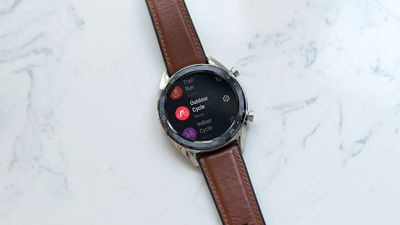 Ứng dụng Huawei Health hiển thị các chỉ số sức khỏe