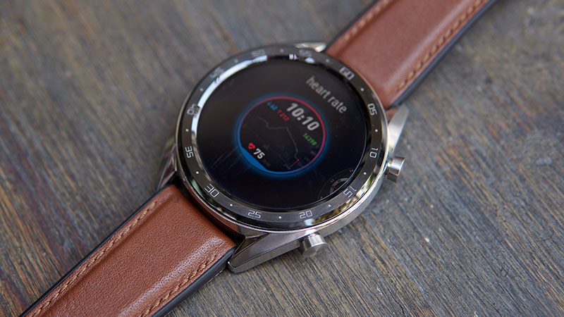 Đánh giá Huawei Watch GT qua chi tiết nút bấm và viền bezel