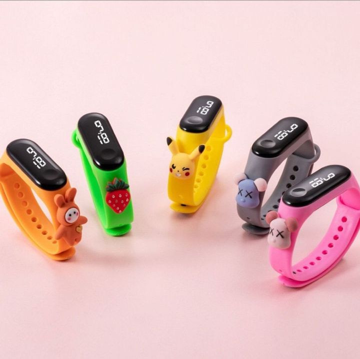 Các mẫu đồng hồ LED cho trẻ em với thiết kế đơn giản, màu sắc tươi sáng