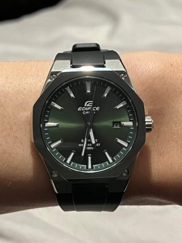 Thay Dây và Mặt Kính Đồng Hồ Casio Edifice: Hướng Dẫn Toàn Diện Từ A đến Z