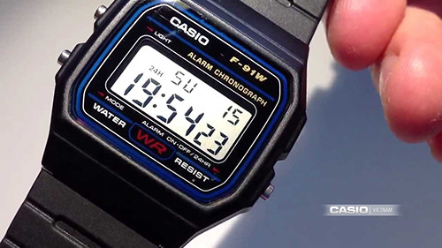 Đồng hồ Casio F-91W-1SDG, mẫu điện tử đơn giản được ưa chuộng