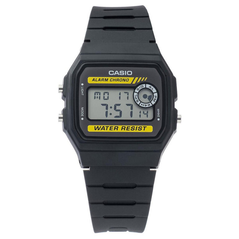 Casio F-94WA-9DG 38.2x33.2mm trên tay, mang đến cảm giác thoải mái và các tính năng cơ bản cần thiết cho việc chạy bộ