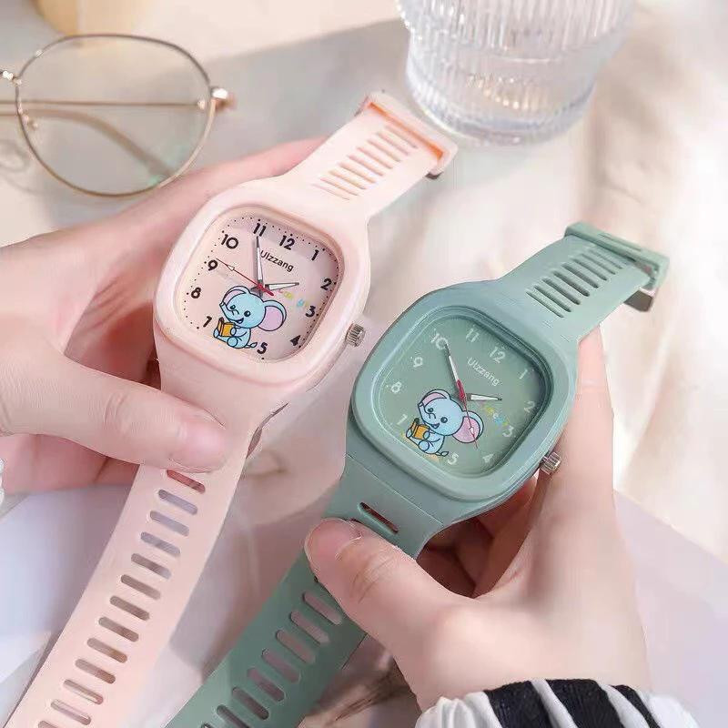 Đồng hồ đeo tay dễ thương cho bé với dây silicon mềm mại