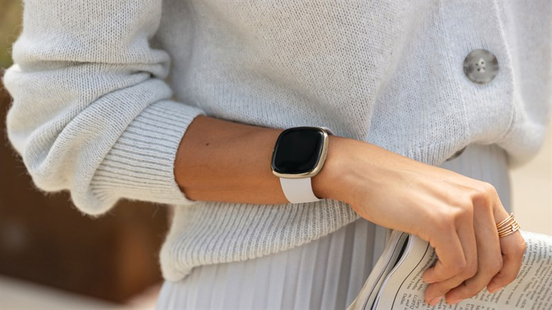 Trải nghiệm thực tế Fitbit Sense, mẫu đồng hồ thông minh cao cấp từ Fitbit