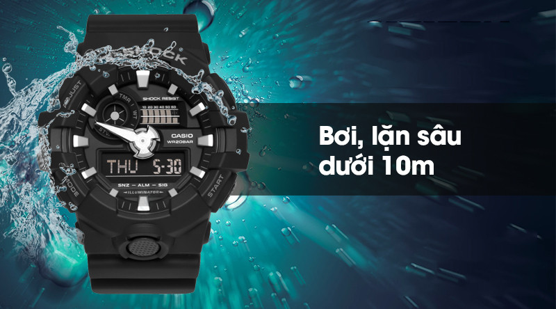 Đồng hồ nam G-SHOCK GA-700-1BDR thể hiện khả năng chống nước 20 ATM, phù hợp bơi lặn