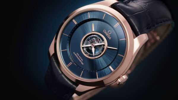 Vẻ đẹp tinh xảo của đồng hồ cơ Omega