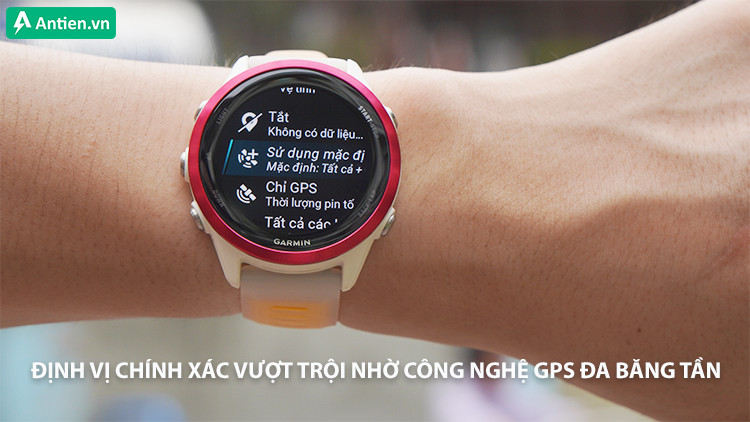 Đồng hồ thông minh Garmin Forerunner 570 42mm tích hợp công nghệ GPS đa băng tần, giúp bạn bắt chuẩn vị trí dù ở bất kỳ đâu, đảm bảo trải nghiệm định vị chính xác và giá trị tối ưu