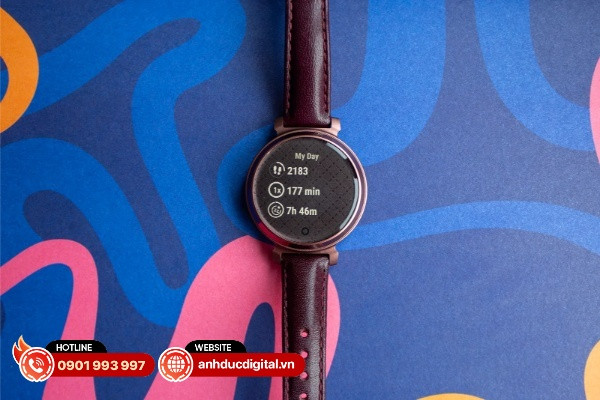 Thời lượng pin bền bỉ của đồng hồ thể thao nữ Garmin Lily 2