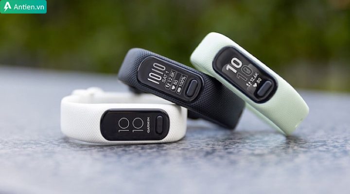 Vòng tay Garmin Vivosmart 5 với màn hình OLED sắc nét hiển thị dữ liệu sức khỏe