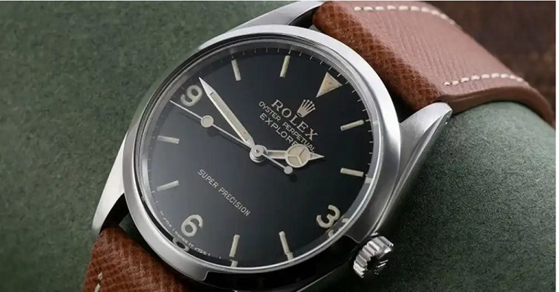 Đồng hồ dây da dành cho nam sang trọng