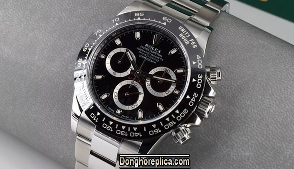 Chi tiết bộ vỏ và dây đeo thép 904L mạ vàng 18K của Rolex Ad Daytona 1992