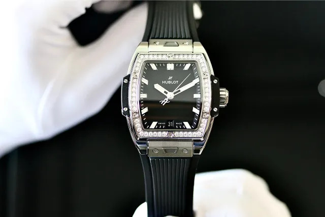 Đồng hồ Hublot nam Spirit of Big Bang, hình dáng độc đáo và sang trọng