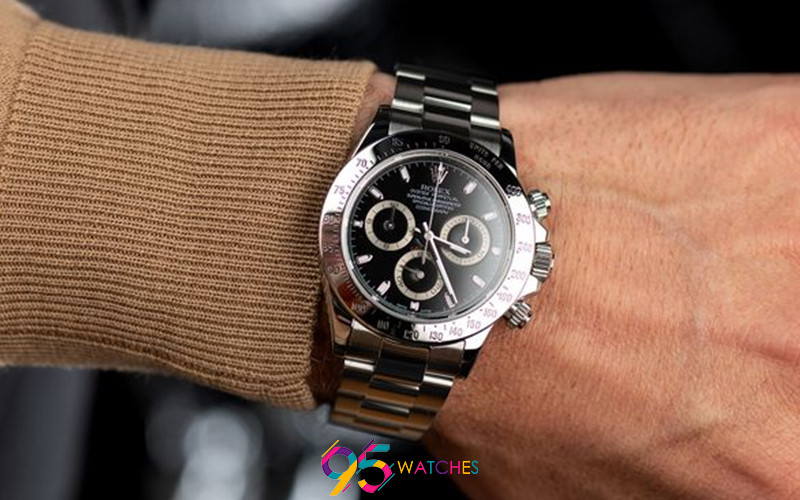 Mặt số Chronograph với ba mặt số phụ đặc trưng của đồng hồ Rolex AD Daytona 1992 24.