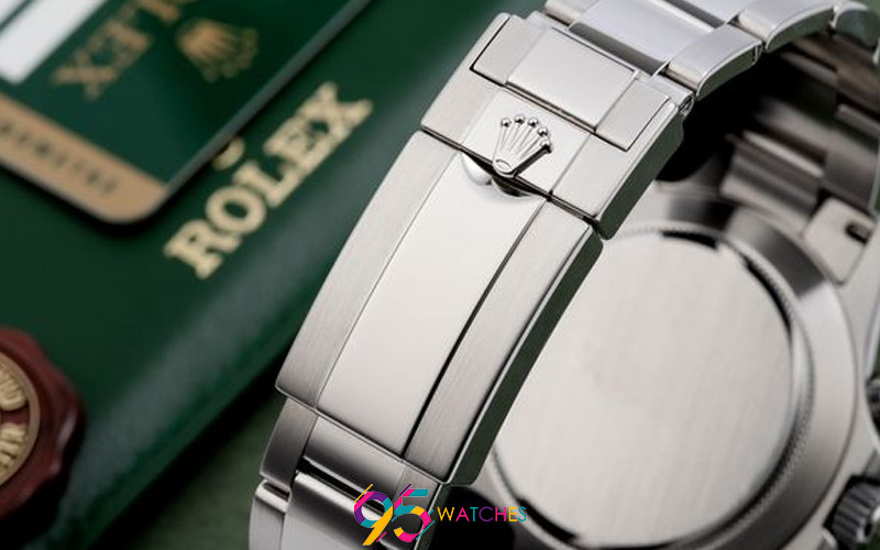 Cận cảnh bộ máy Calibre 4130 mạnh mẽ bên trong đồng hồ Rolex AD Daytona 1992 24.
