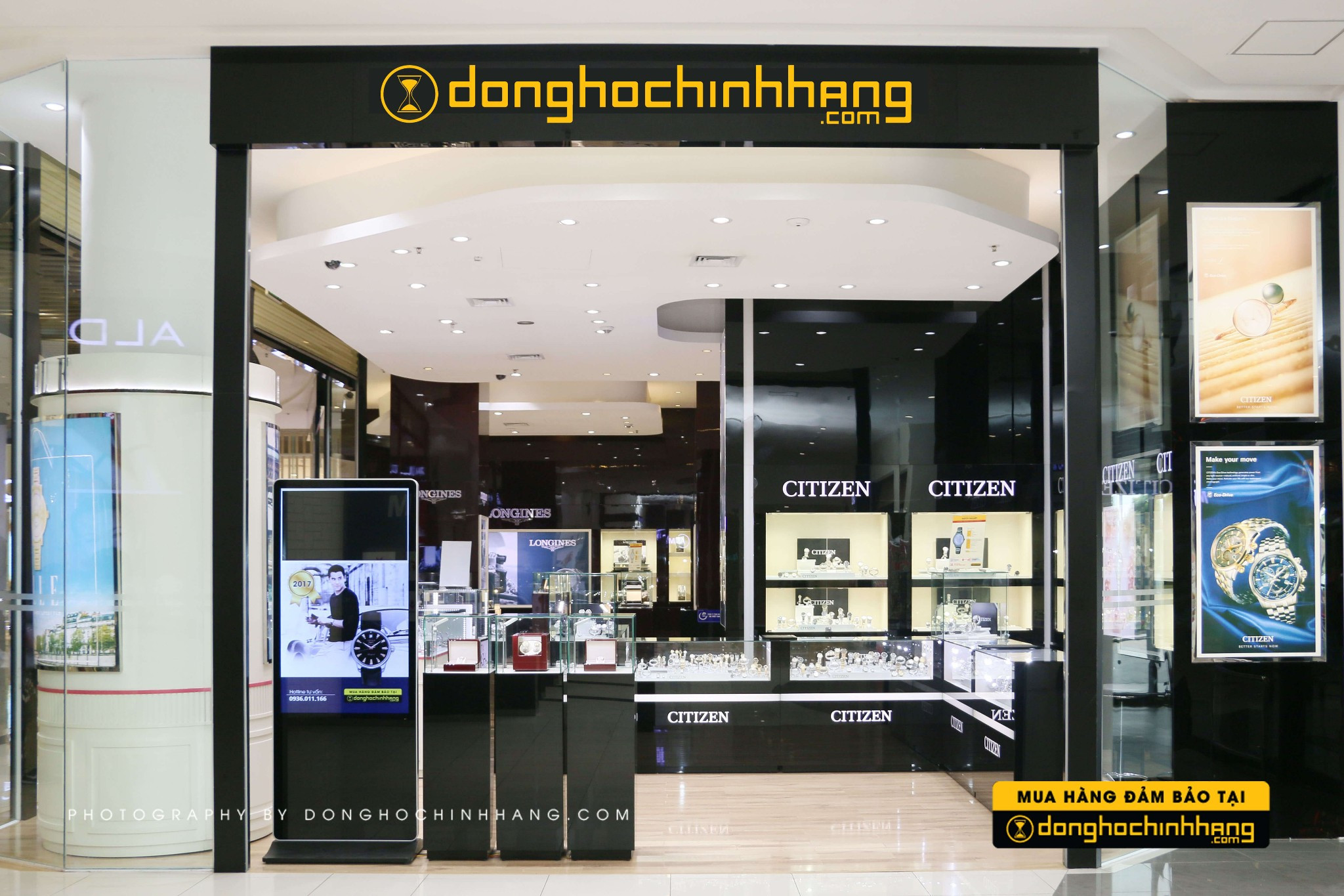 Không gian trưng bày đồng hồ Citizen tại đại lý chính hãng ở Hà Nội
