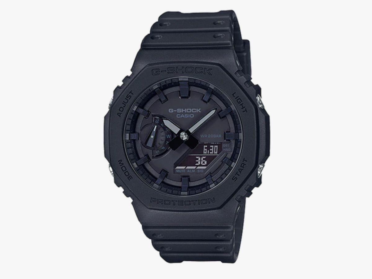 Đồng hồ Casio G-Shock GA-110B-1A2HDR với dây cao su bền bỉ và khả năng chống nước vượt trội