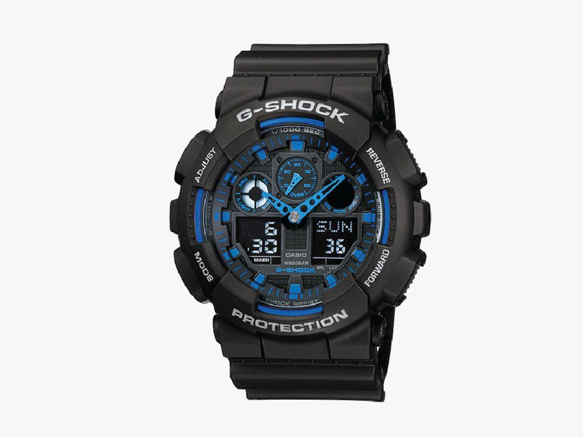 Mẫu Casio G-Shock GA-100-1A2DR dây cao su mạnh mẽ, lý tưởng cho mọi hoạt động dưới nước