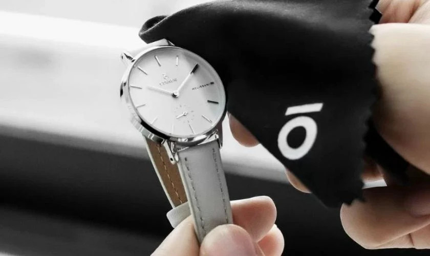 Thay dây đeo đồng hồ thông minh khi cần thiết